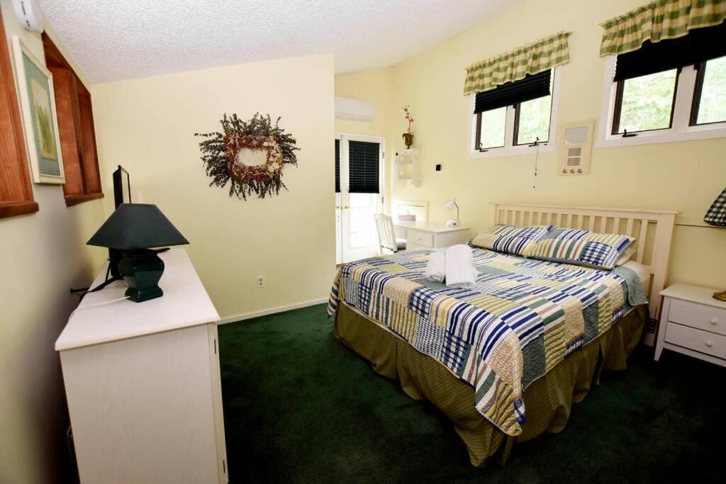 3-Bedroom Vacation Home Steps To Camelback Ski Area Ski-In Ski-Out Crescent Lake Екстер'єр фото