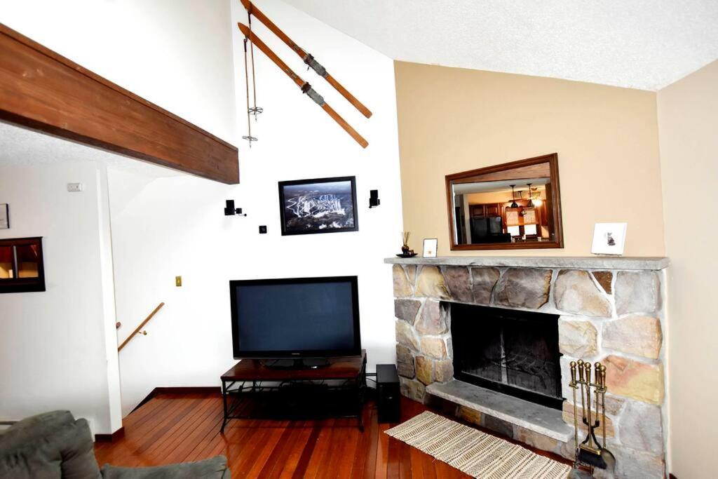 3-Bedroom Vacation Home Steps To Camelback Ski Area Ski-In Ski-Out Crescent Lake Екстер'єр фото